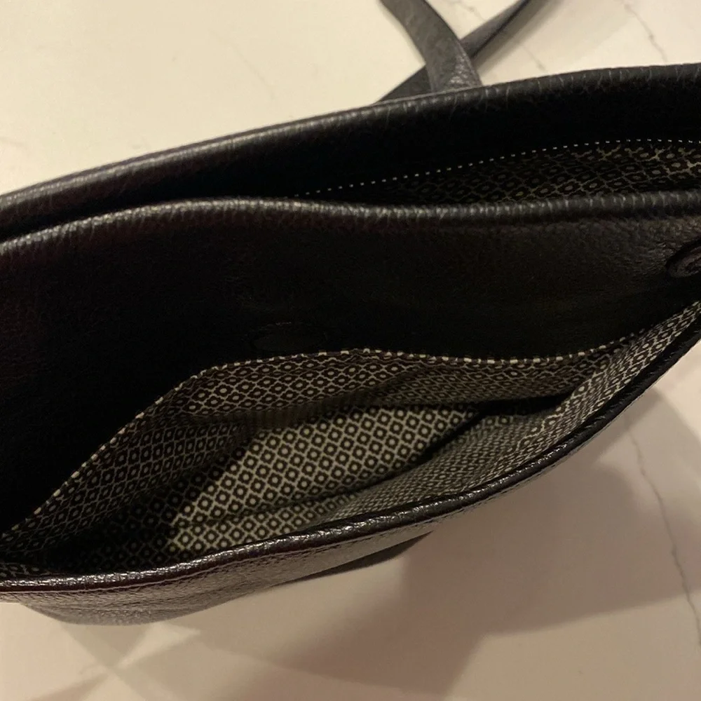 LIKE NEW🌟 Brighton Pretty Tough Royce Organizer black studded crossbody - Picture 7 of 10